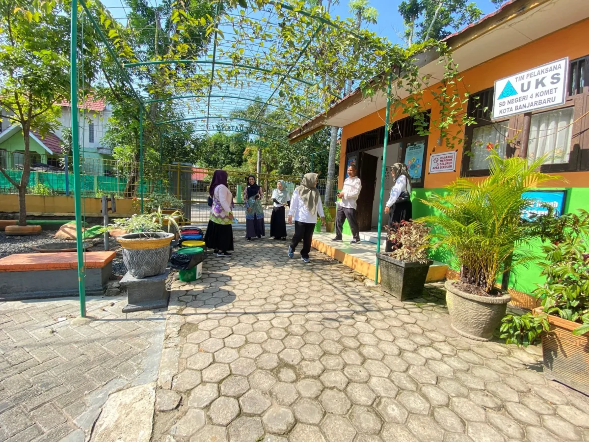 Sd di banjarbaru halaman sekolah