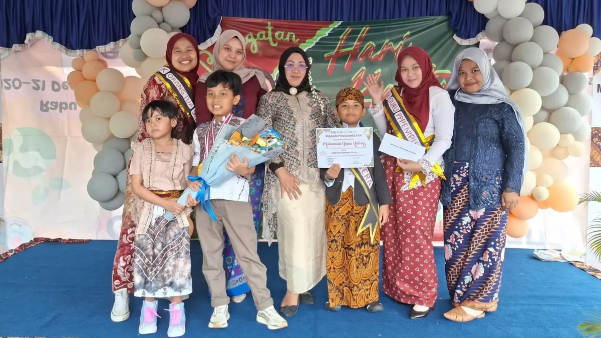 Kebaya hari kartini sdn4komet